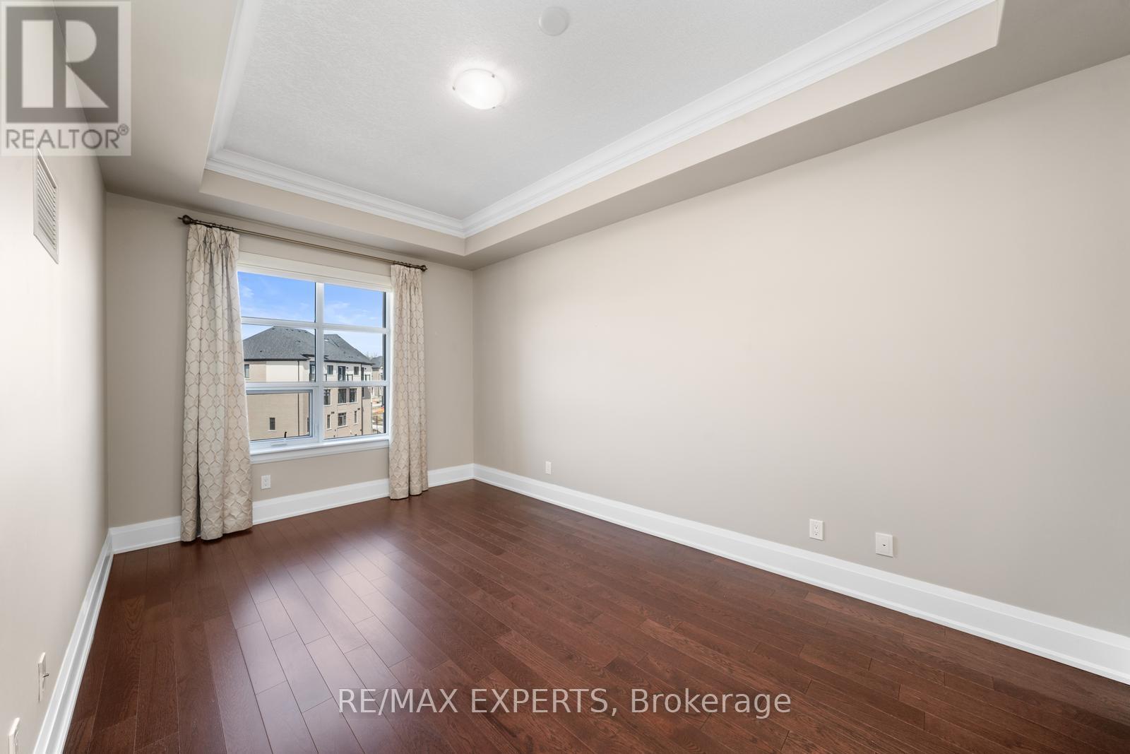 317 - 9909 Pine Valley Drive, Vaughan, Ontario  L4L 1A6 - Photo 15 - N12073775