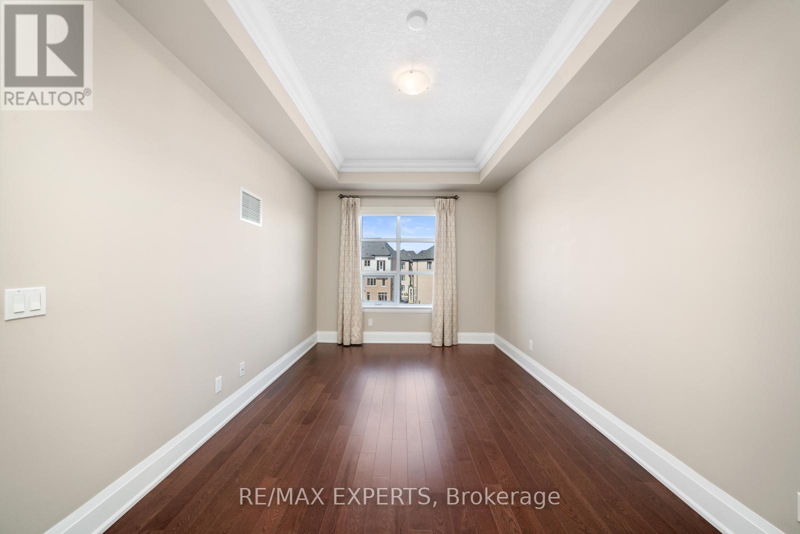 317 - 9909 Pine Valley Drive, Vaughan, Ontario  L4L 1A6 - Photo 16 - N12073775