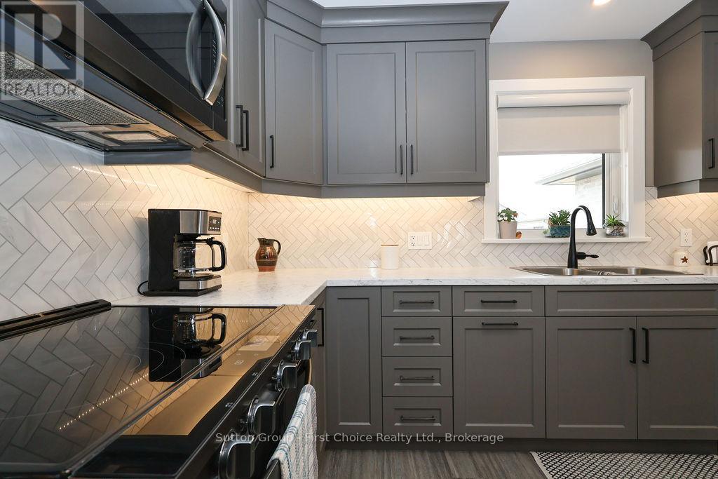207 Duncan Street, West Perth, Ontario  N0K 1N0 - Photo 13 - X12074250