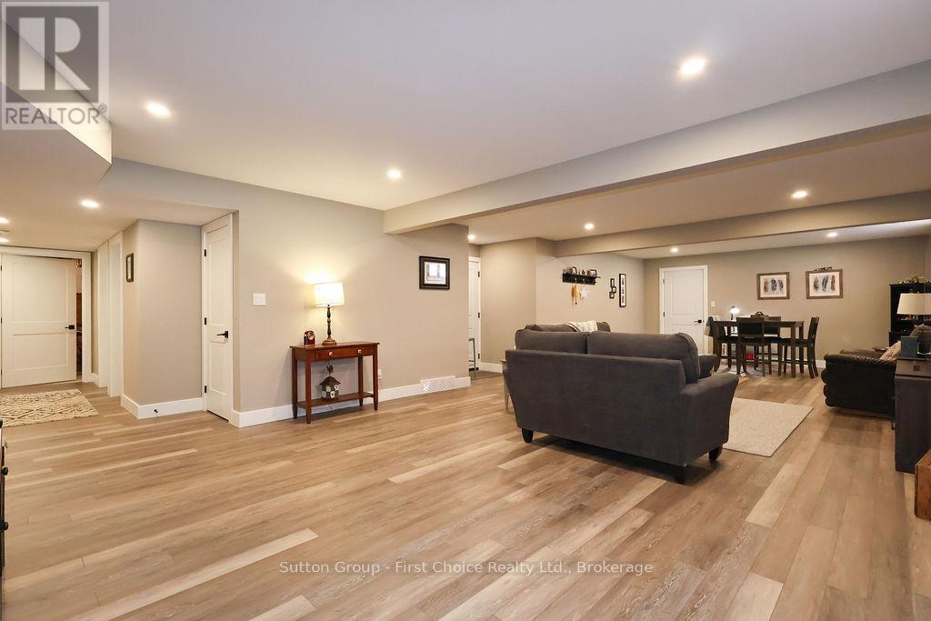 207 Duncan Street, West Perth, Ontario  N0K 1N0 - Photo 33 - X12074250