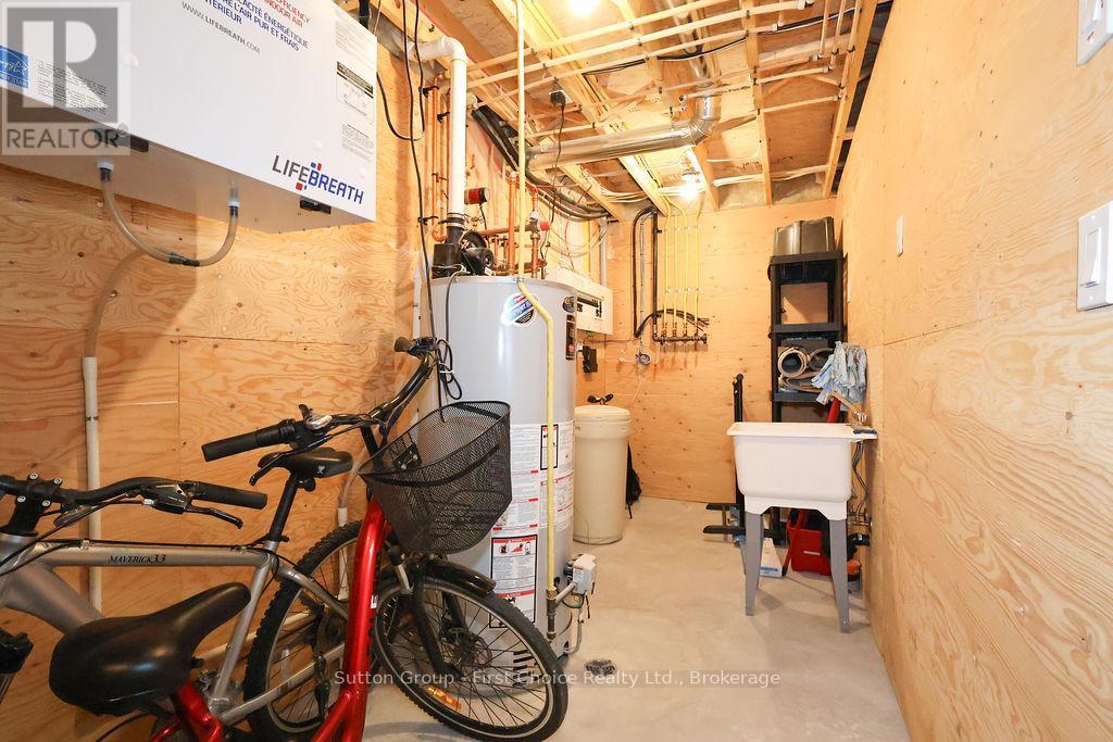 207 Duncan Street, West Perth, Ontario  N0K 1N0 - Photo 39 - X12074250
