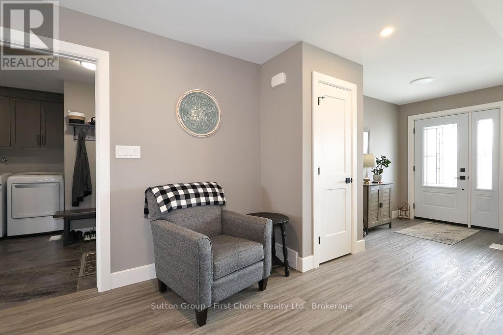 207 Duncan Street, West Perth, Ontario  N0K 1N0 - Photo 4 - X12074250