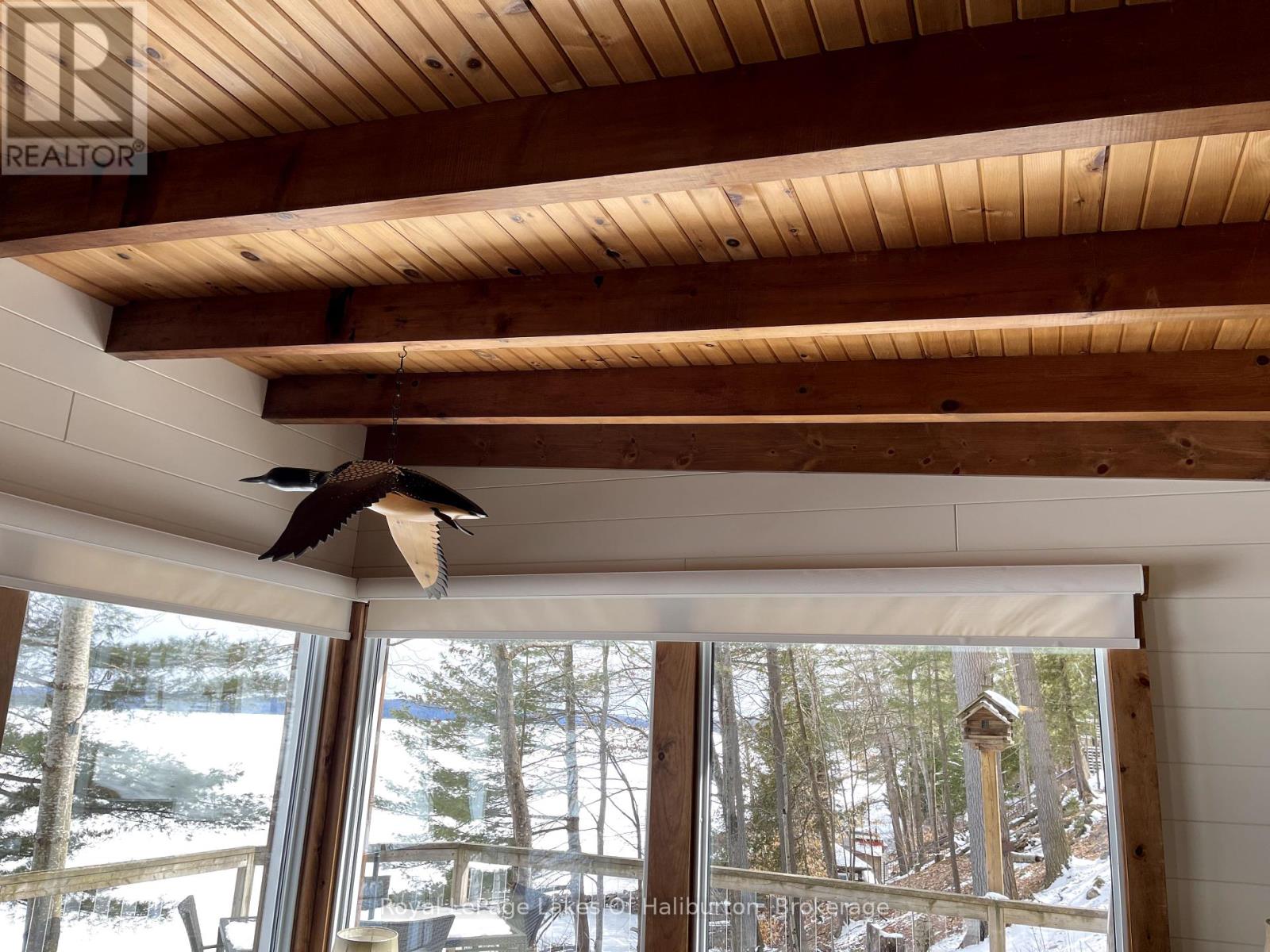 1085 Triple Creek Lane, Algonquin Highlands, Ontario  K0M 1S0 - Photo 11 - X12074277