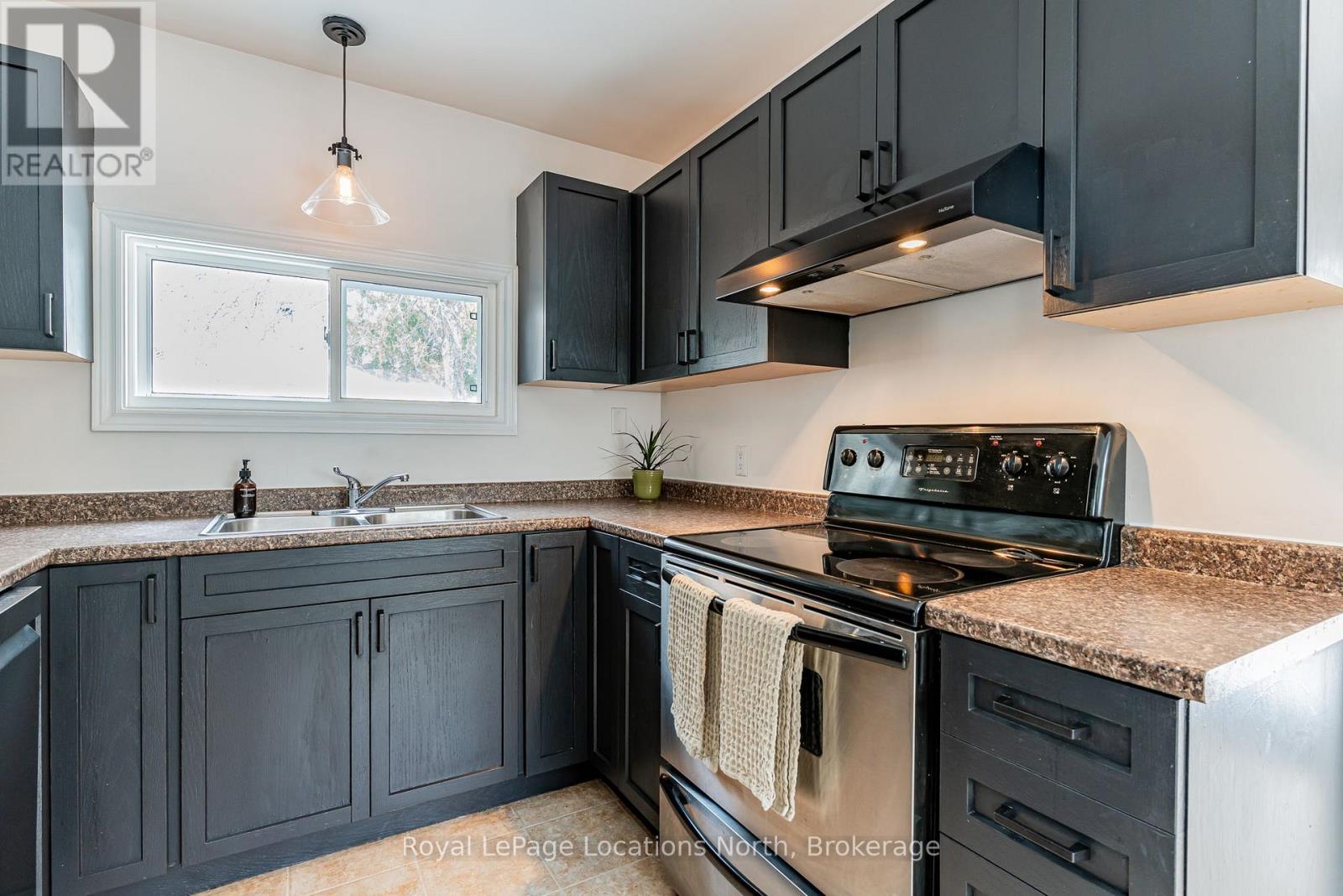 471 Birch Street, Collingwood, Ontario  L9Y 2W8 - Photo 19 - S12074361
