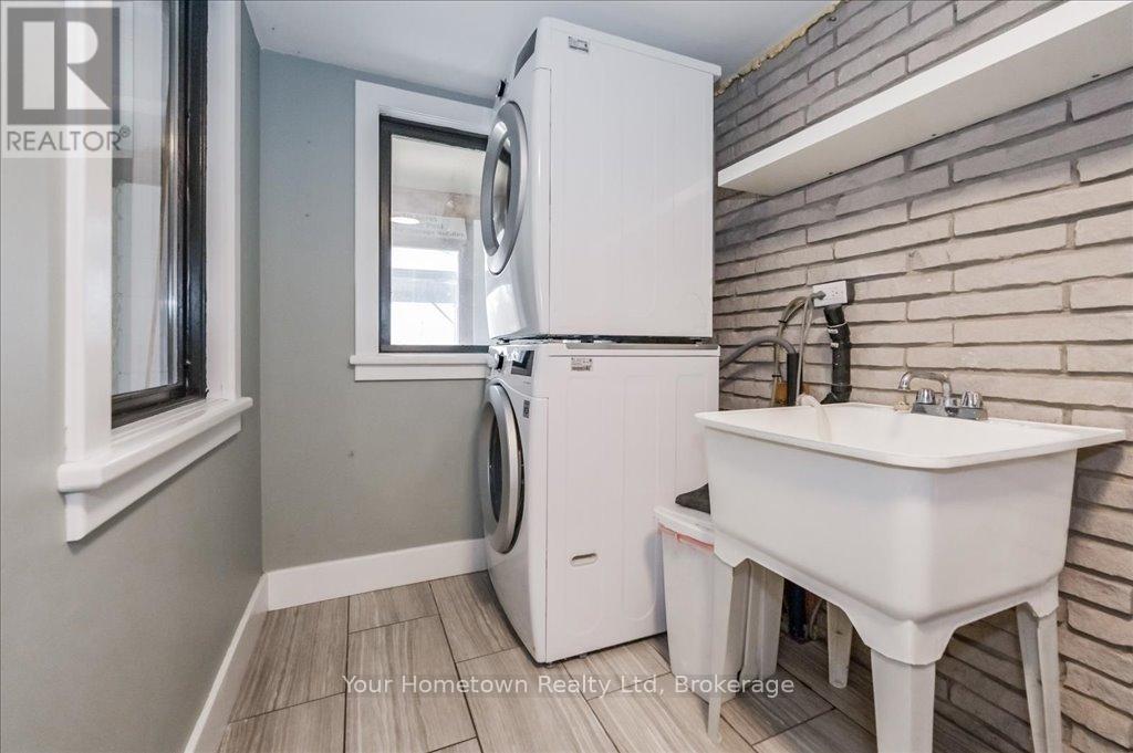 6878 Wellington Rd 16 Road, Centre Wellington, Ontario  N0B 1J0 - Photo 32 - X12074435