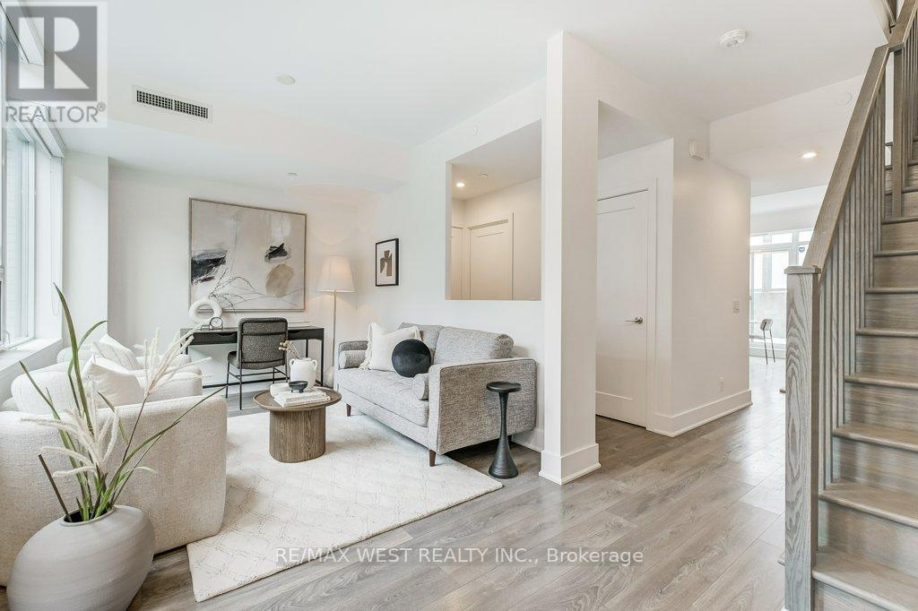 Property at TH105 - 120 PARLIAMENT STREET image 1