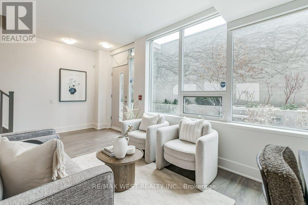 Property at TH105 - 120 PARLIAMENT STREET image 4