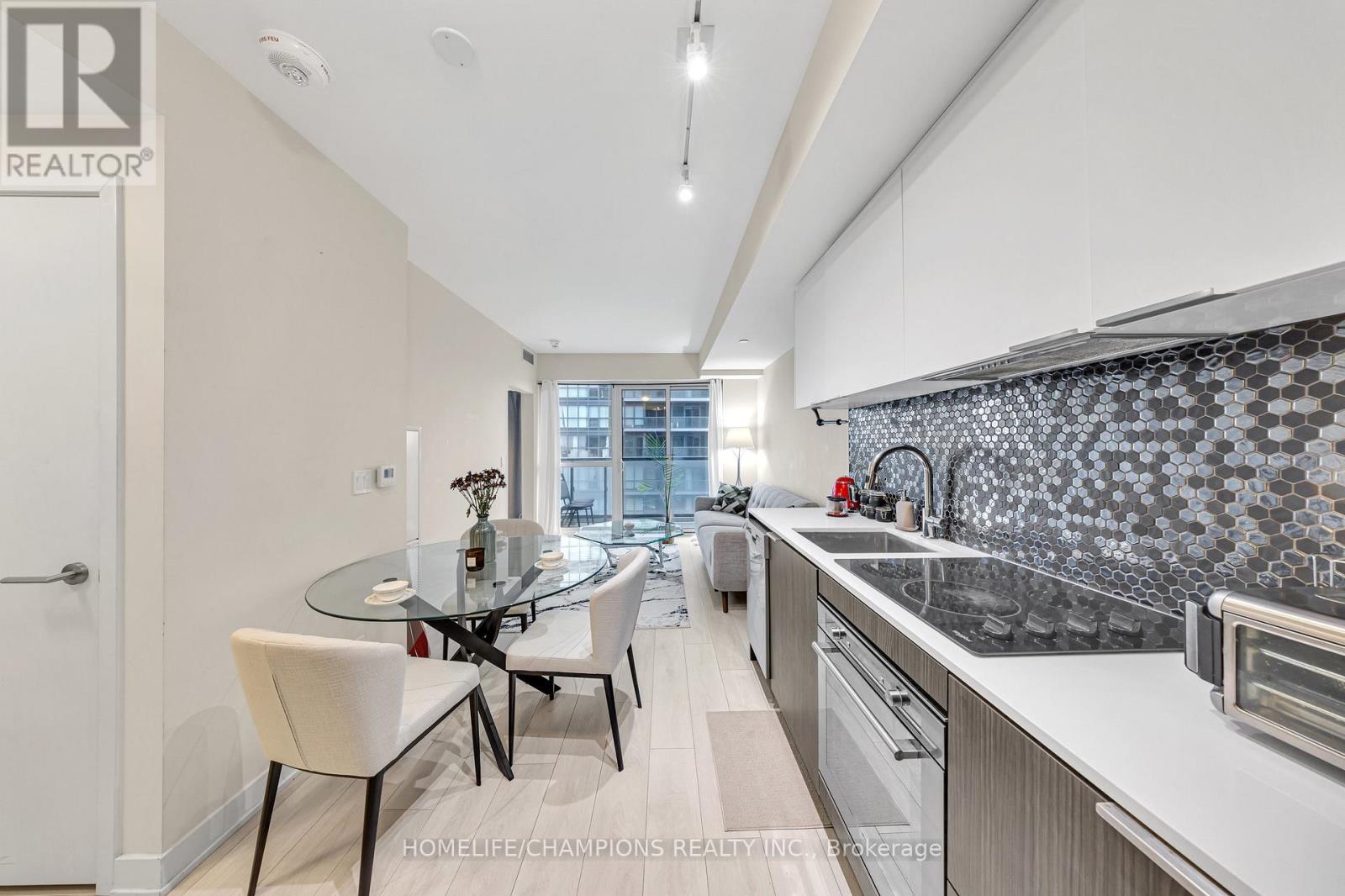 2303 - 2 Sonic Way, Toronto, Ontario  M3C 0P2 - Photo 11 - C12074261