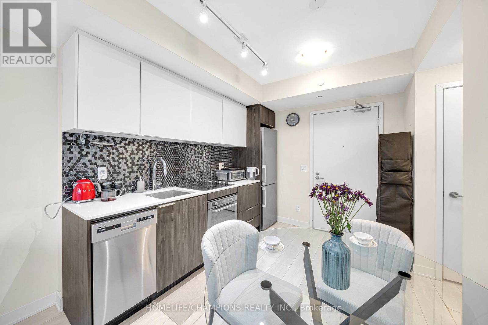 2303 - 2 Sonic Way, Toronto, Ontario  M3C 0P2 - Photo 7 - C12074261