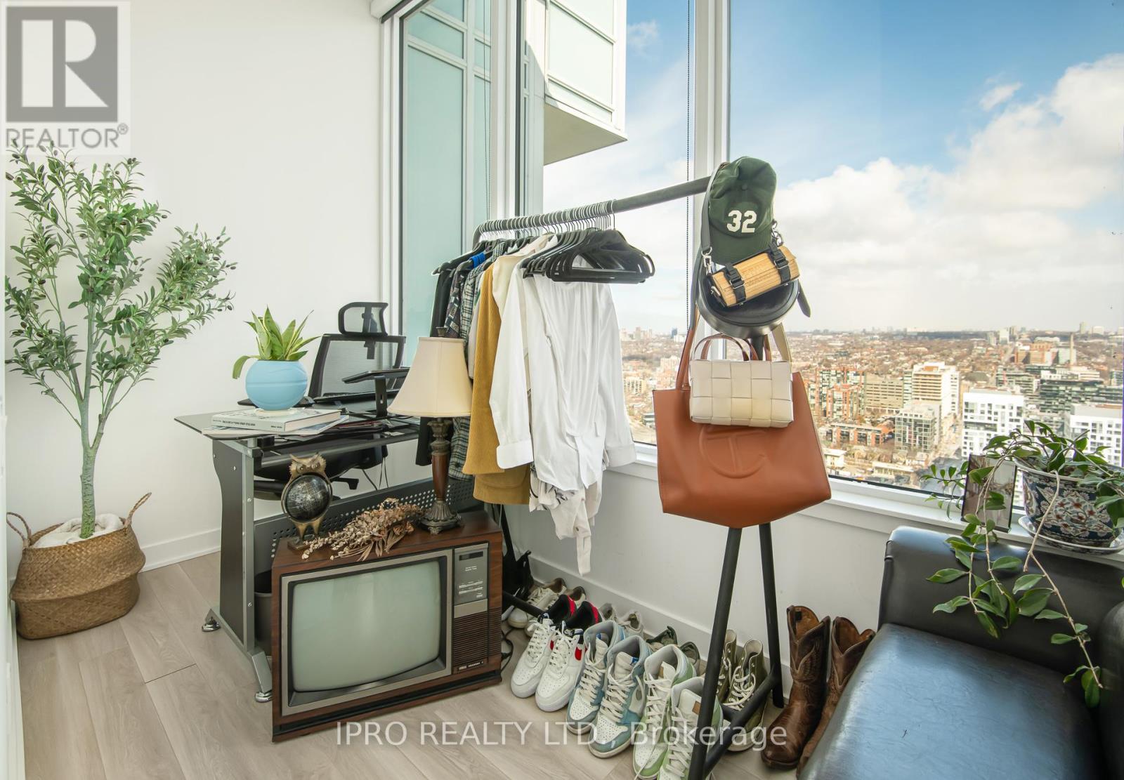 4206 - 19 Bathurst Street, Toronto (Waterfront Communities), Ontario  M5V 0M2 - Photo 21 - C12074346