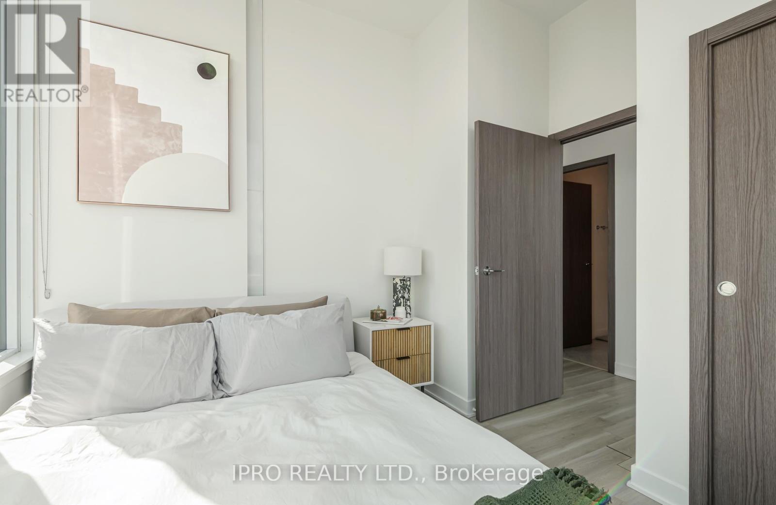 4206 - 19 Bathurst Street, Toronto (Waterfront Communities), Ontario  M5V 0M2 - Photo 23 - C12074346