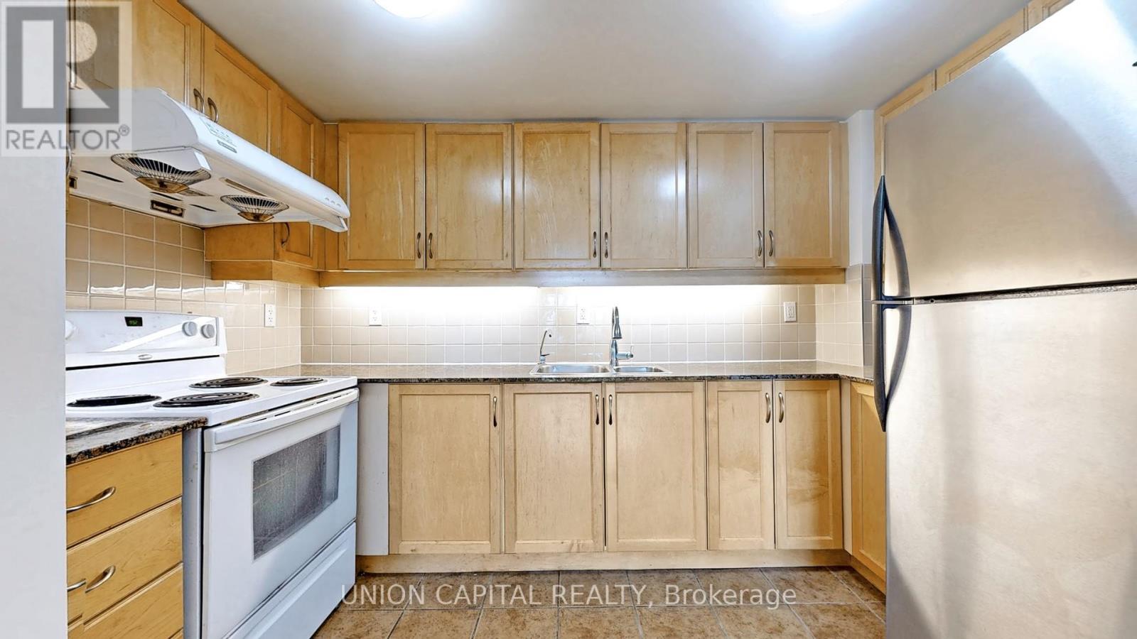 219 - 90 Scottfield Drive, Toronto, Ontario  M1S 5W4 - Photo 11 - E12074351