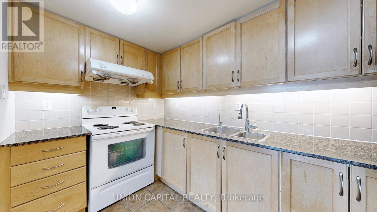 219 - 90 Scottfield Drive, Toronto, Ontario  M1S 5W4 - Photo 12 - E12074351