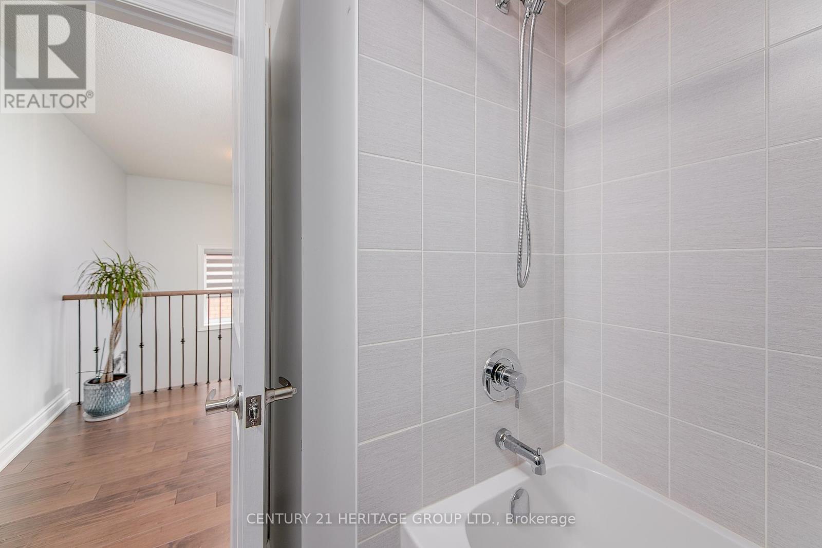 78 Prunella Crescent, East Gwillimbury (Holland Landing), Ontario  L9N 0S7 - Photo 34 - N12074278