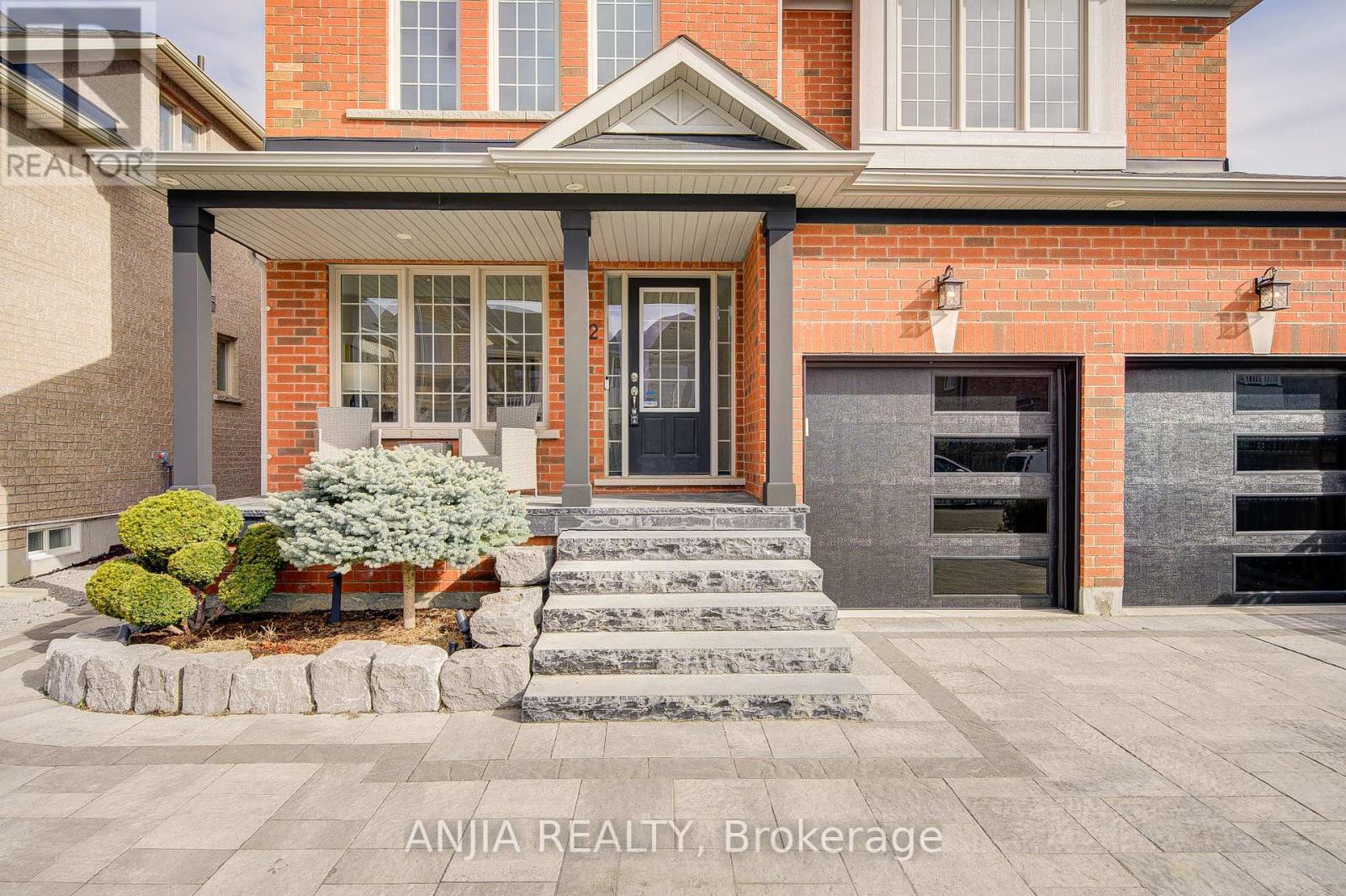 Property at 2 BEEBE CRESCENT image 2