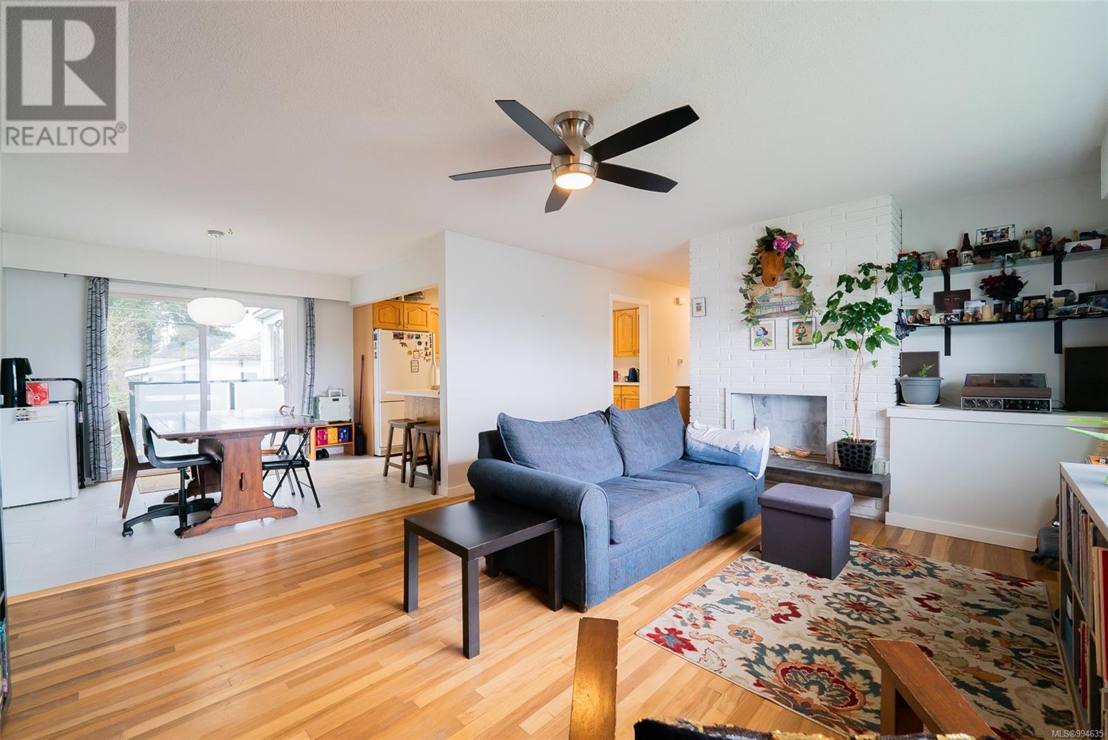 Property at 90 Wakesiah Ave image 5