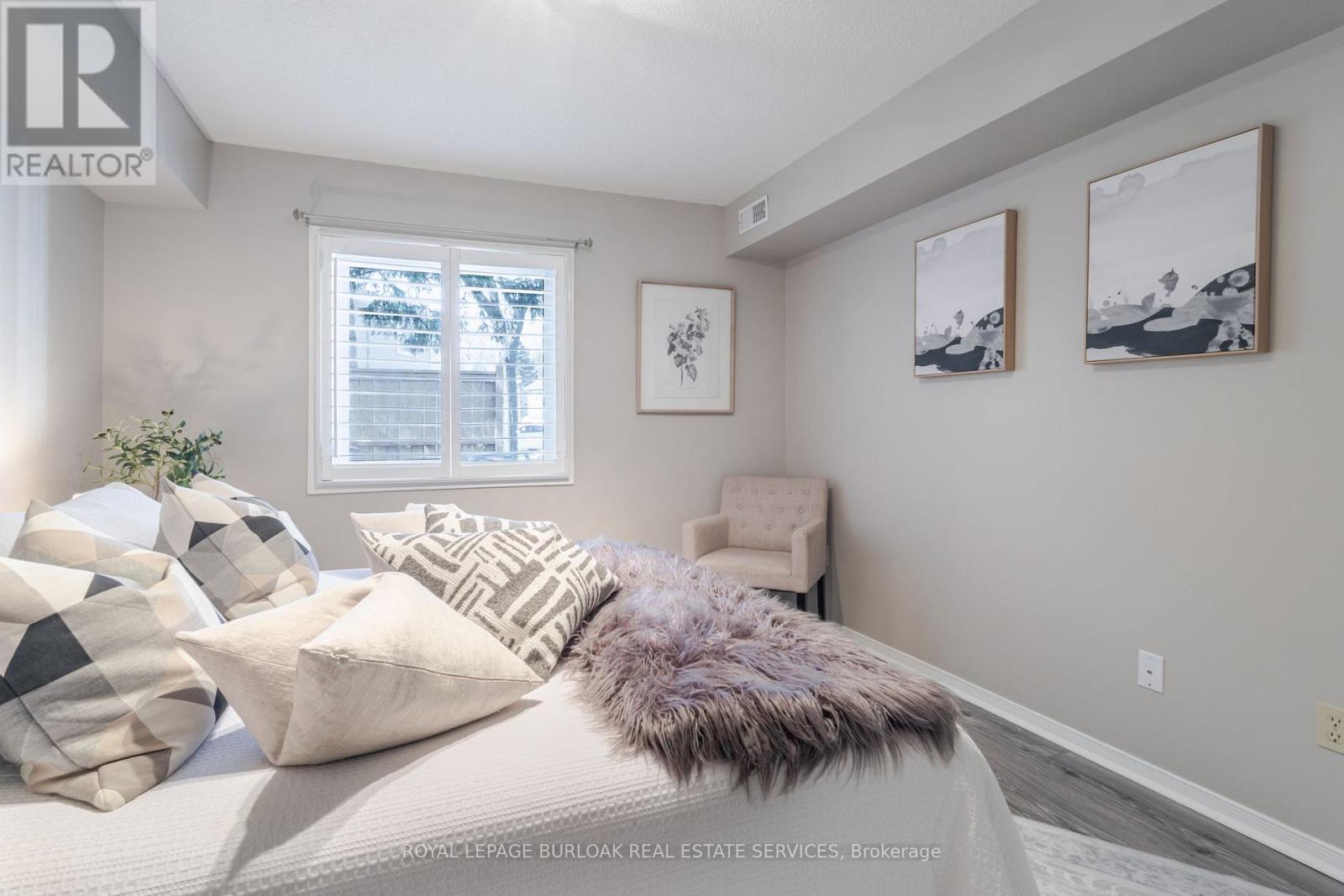 102 - 2110 Cleaver Avenue, Burlington (Headon), Ontario  L7M 3Z3 - Photo 23 - W12074271