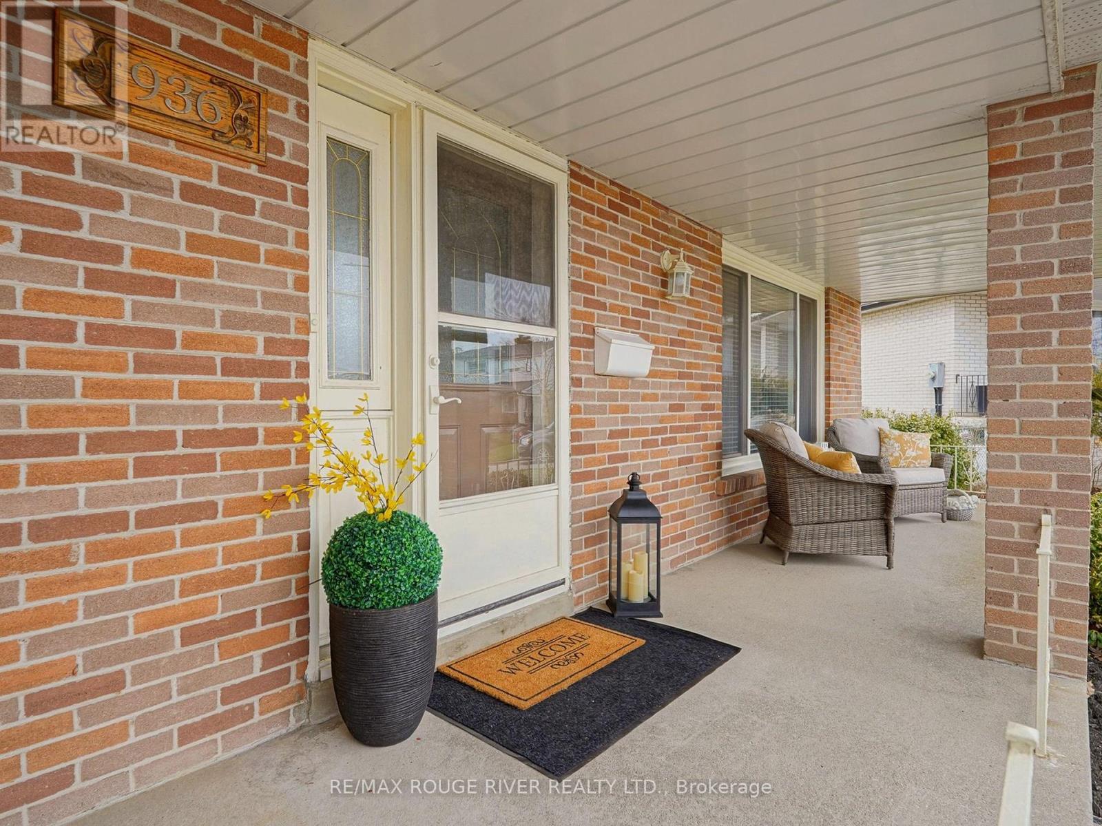 Property at 936 CECYLIA COURT image 2
