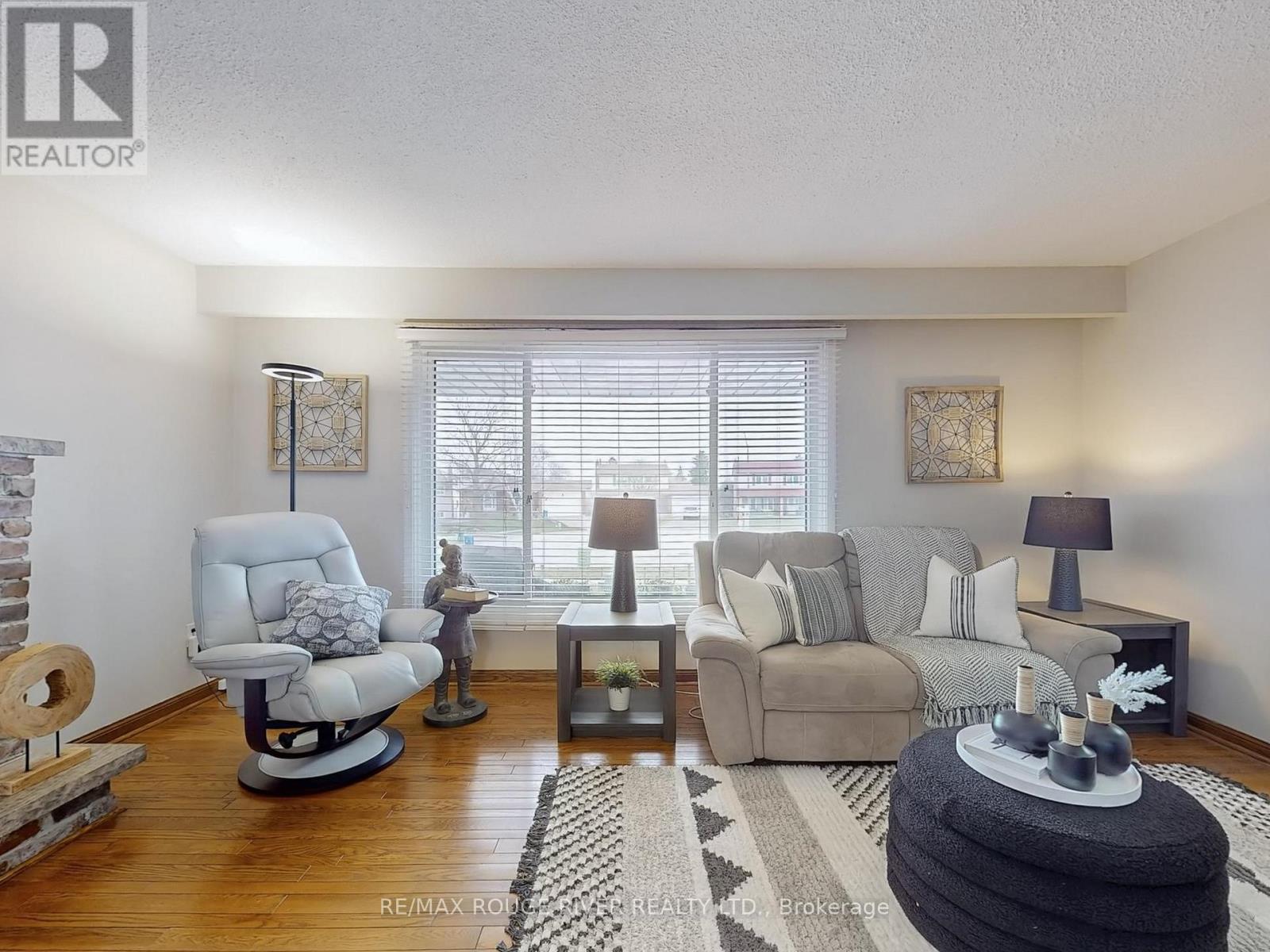 Property at 936 CECYLIA COURT image 4