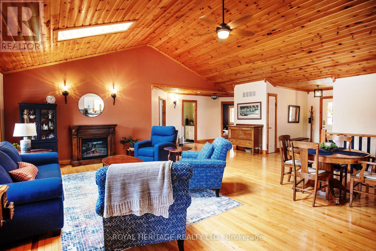 Property at 366 WILLIAM STREET N image 5