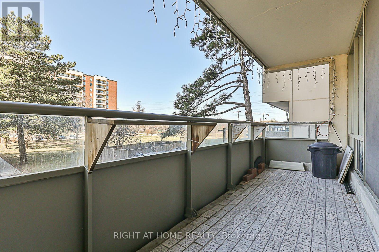 212 - 19 Four Winds Drive, Toronto (York University Heights), Ontario  M3J 2S9 - Photo 18 - W12074397