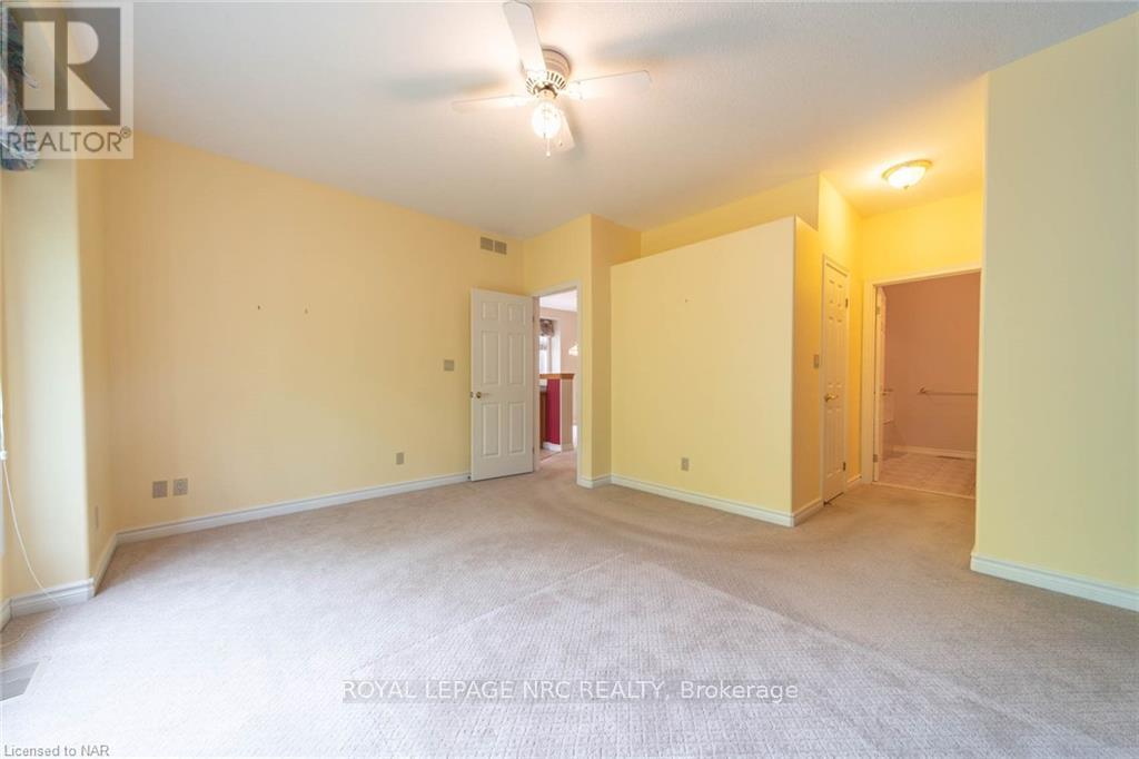 25 - 174 Martindale Road, St. Catharines (453 - Grapeview), Ontario  L2S 3Z9 - Photo 8 - X12074547