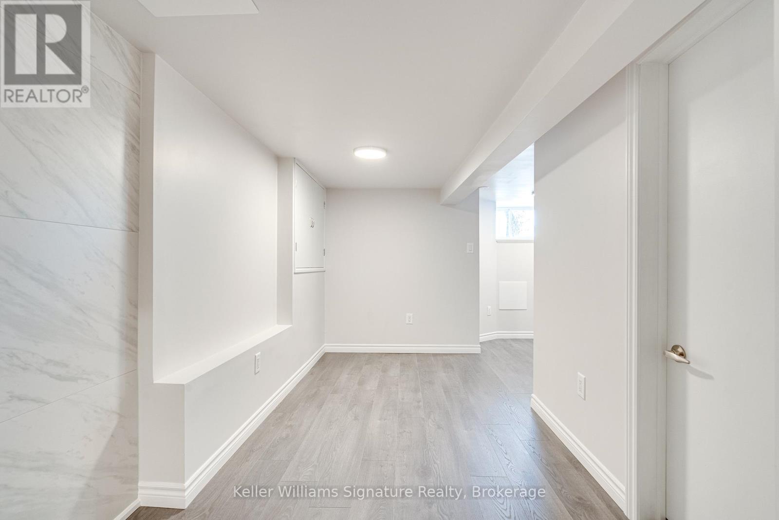 1 - 460 King William Street, Hamilton, Ontario  L8L 1P9 - Photo 2 - X12074441