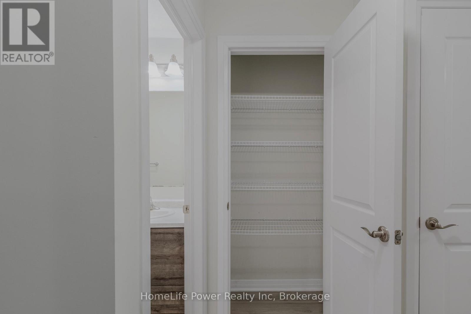 25 Isherwood Avenue, Cambridge, Ontario  N1R 0E2 - Photo 19 - X12074444
