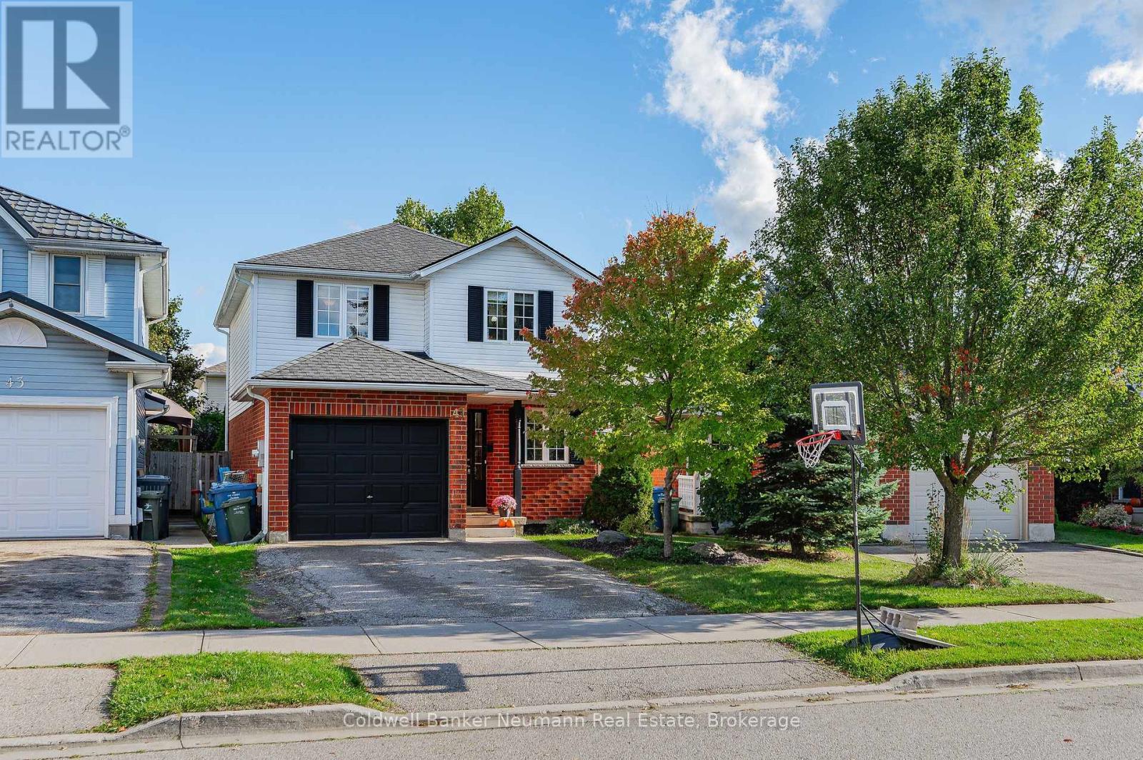 41 HAGAN AVENUE, Guelph, Ontario
