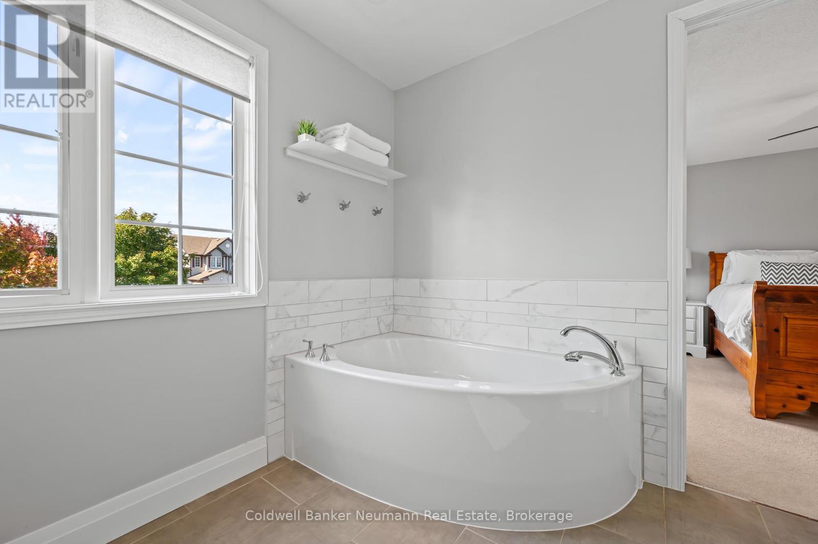 41 Hagan Avenue, Guelph, Ontario  N1E 7B7 - Photo 30 - X12074451