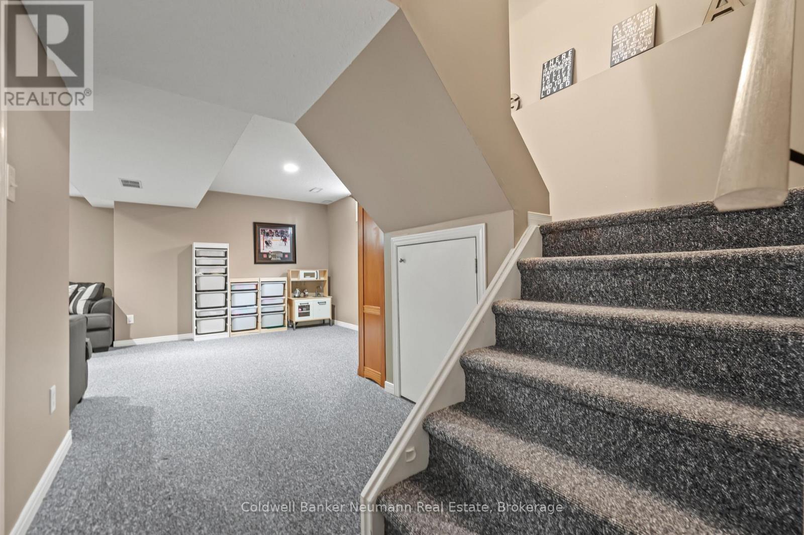 41 Hagan Avenue, Guelph, Ontario  N1E 7B7 - Photo 35 - X12074451