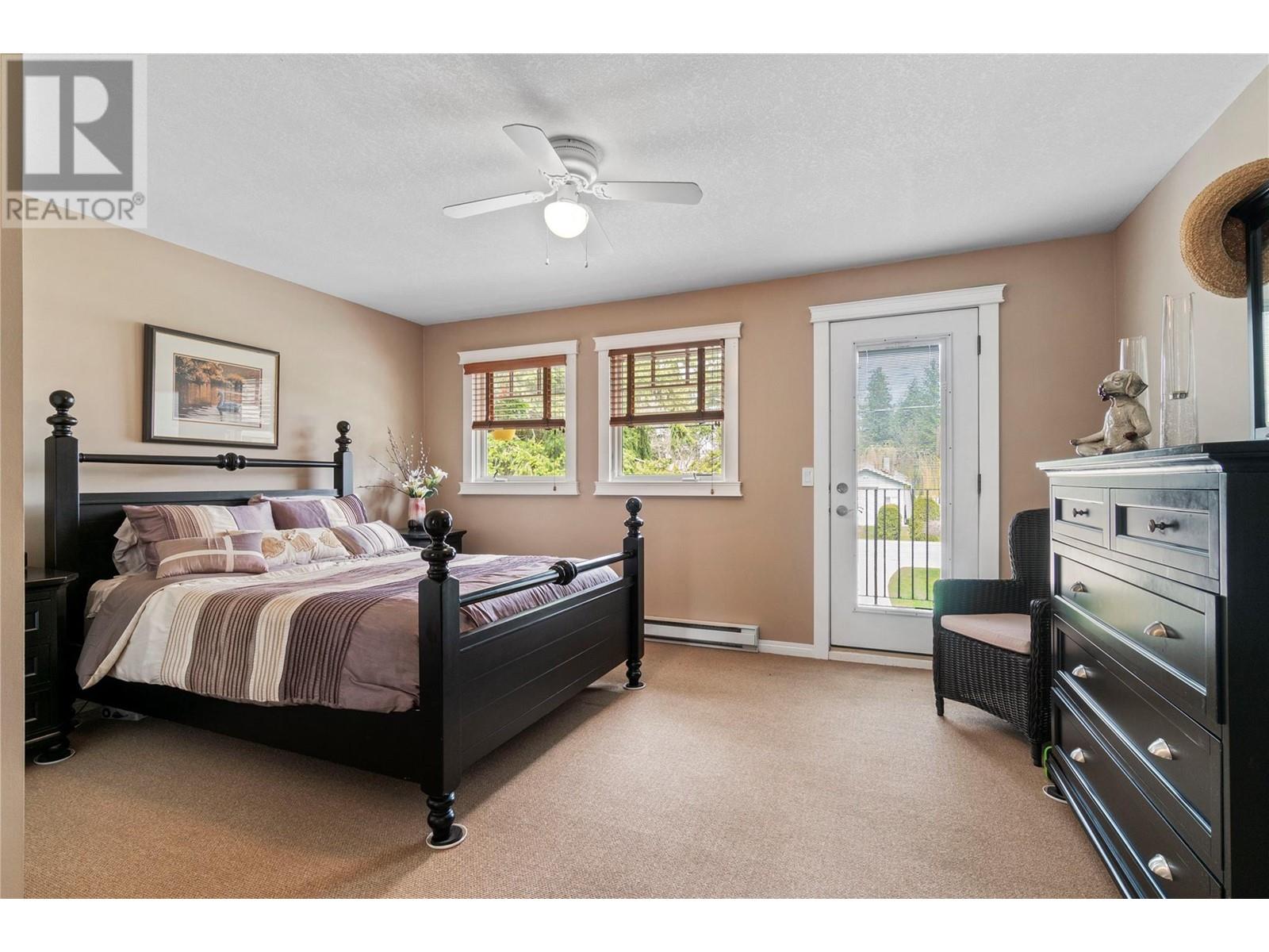 Property at 1940 12 Avenue SE image 3