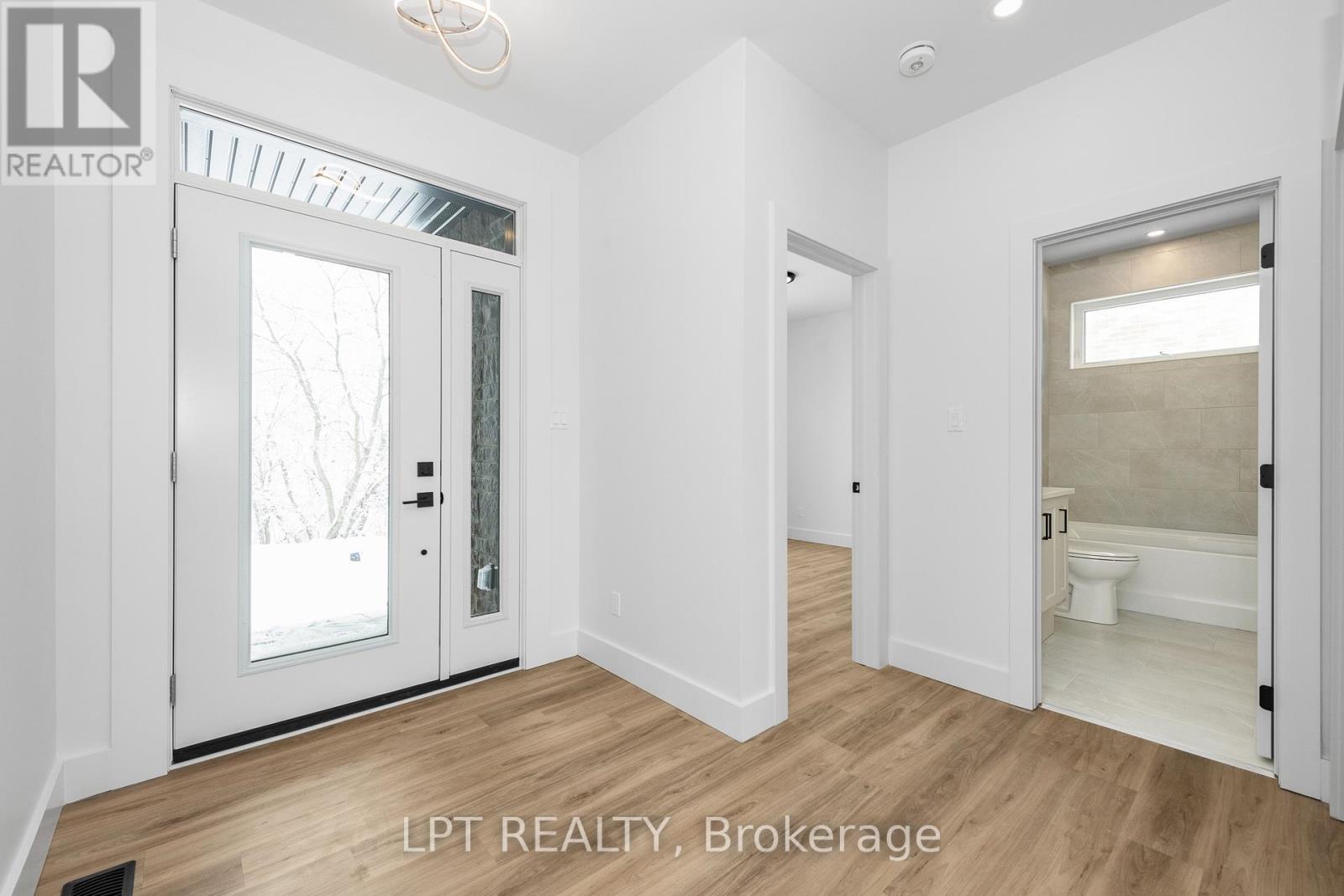 6008 Ottawa Street E, Ottawa, Ontario  K0A 2Z0 - Photo 3 - X12074474