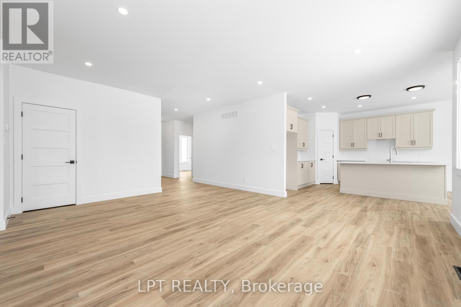 6008 Ottawa Street E, Ottawa, Ontario  K0A 2Z0 - Photo 6 - X12074474