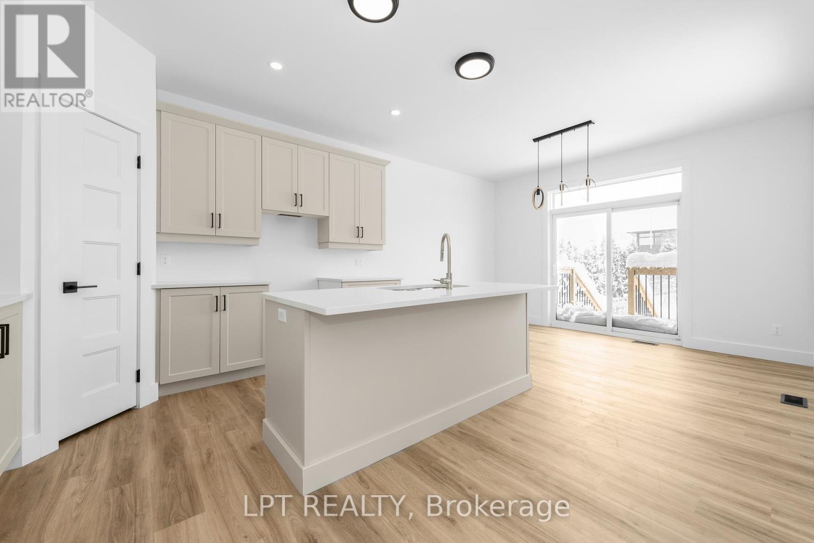 6008 Ottawa Street E, Ottawa, Ontario  K0A 2Z0 - Photo 9 - X12074474