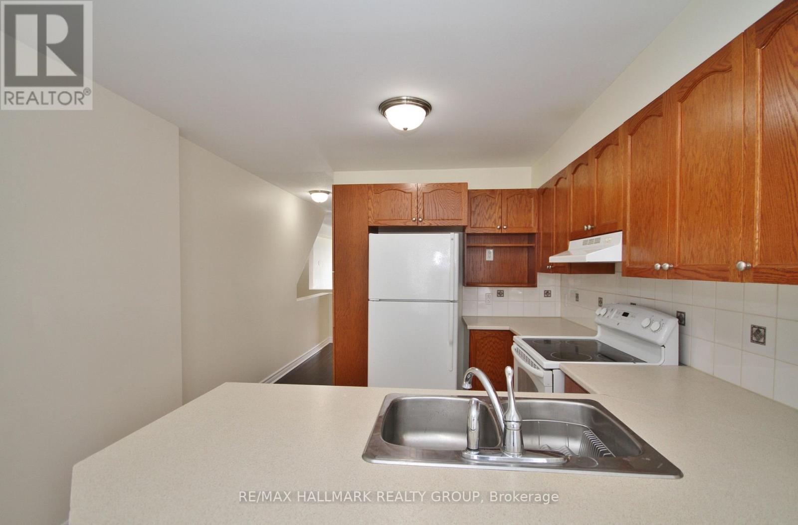 Property at 148 PASEO PRIVATE image 4