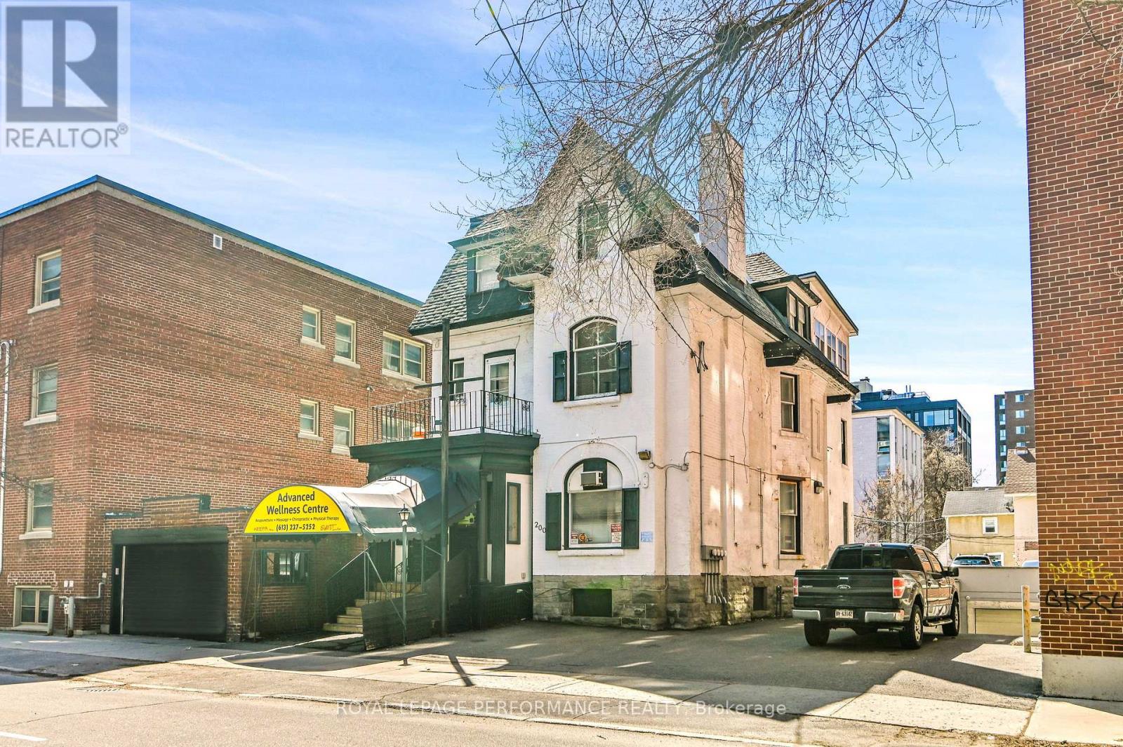 200 Metcalfe Street, Ottawa, Ontario  K2P 1P7 - Photo 3 - X12069042