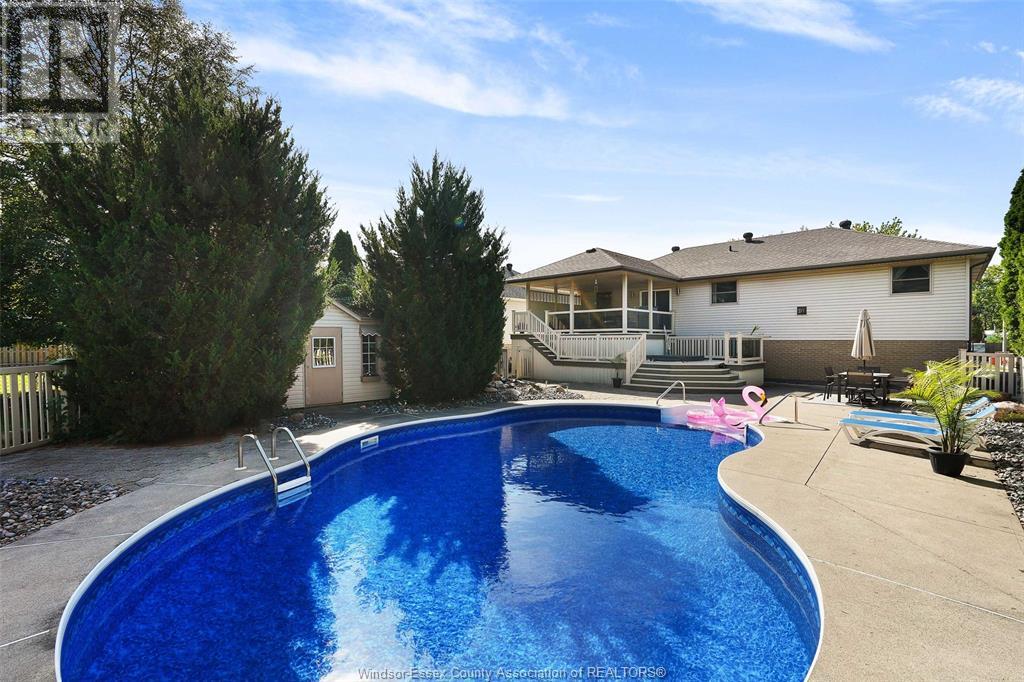 Property at 206 BEECHWOOD image 4