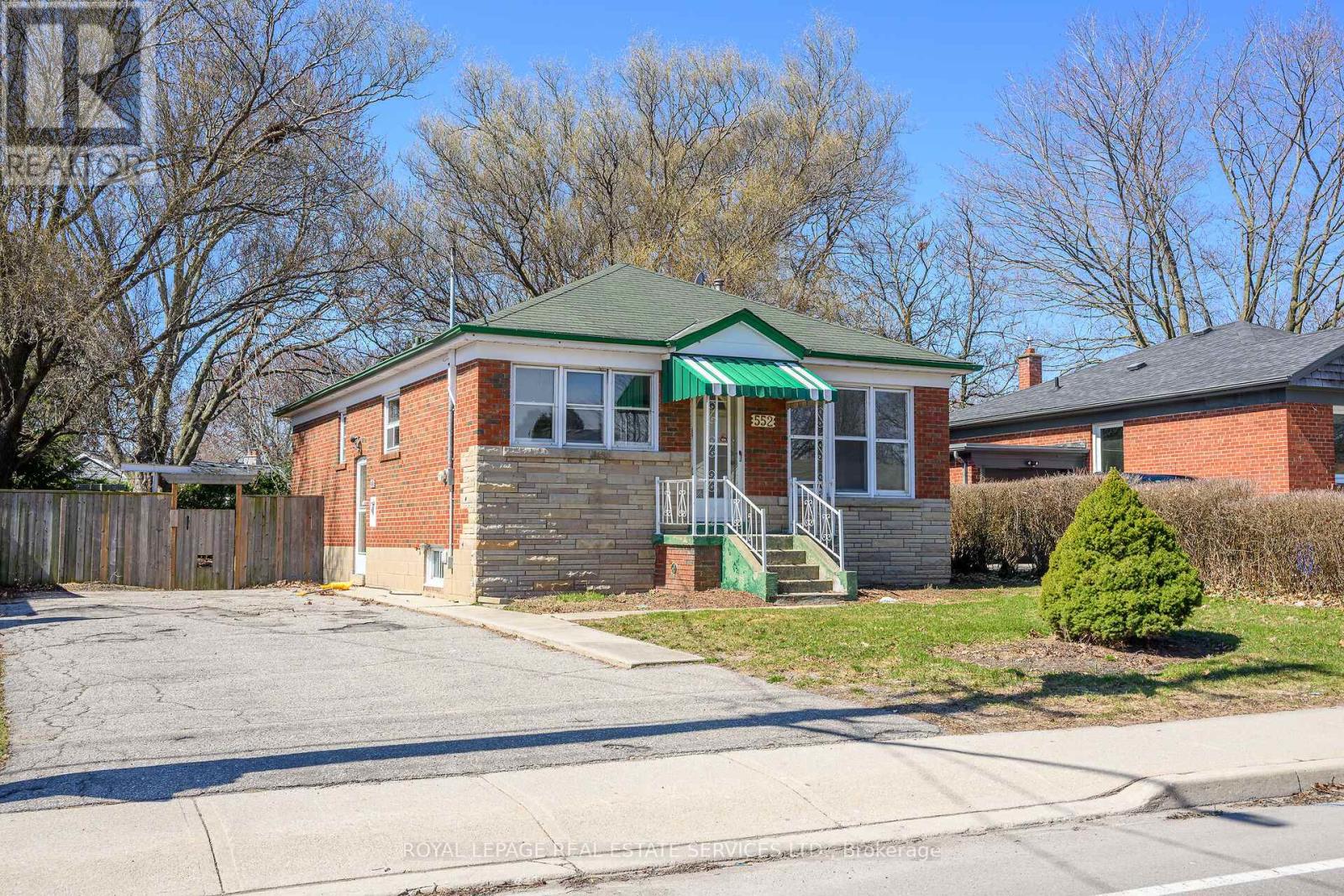 Property at 552 DRURY LANE image 1