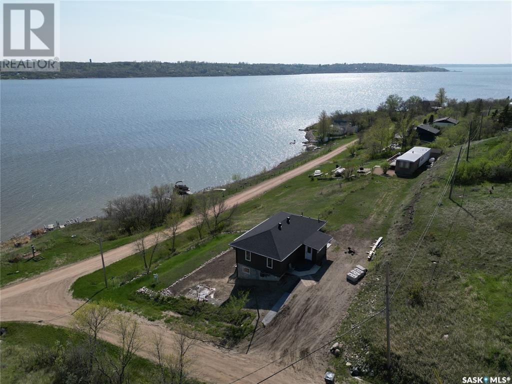 Property at 1501 Willow AVENUE image 2