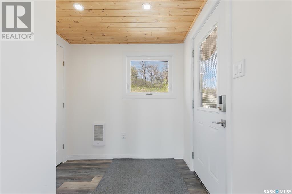 Property at 1501 Willow AVENUE image 3