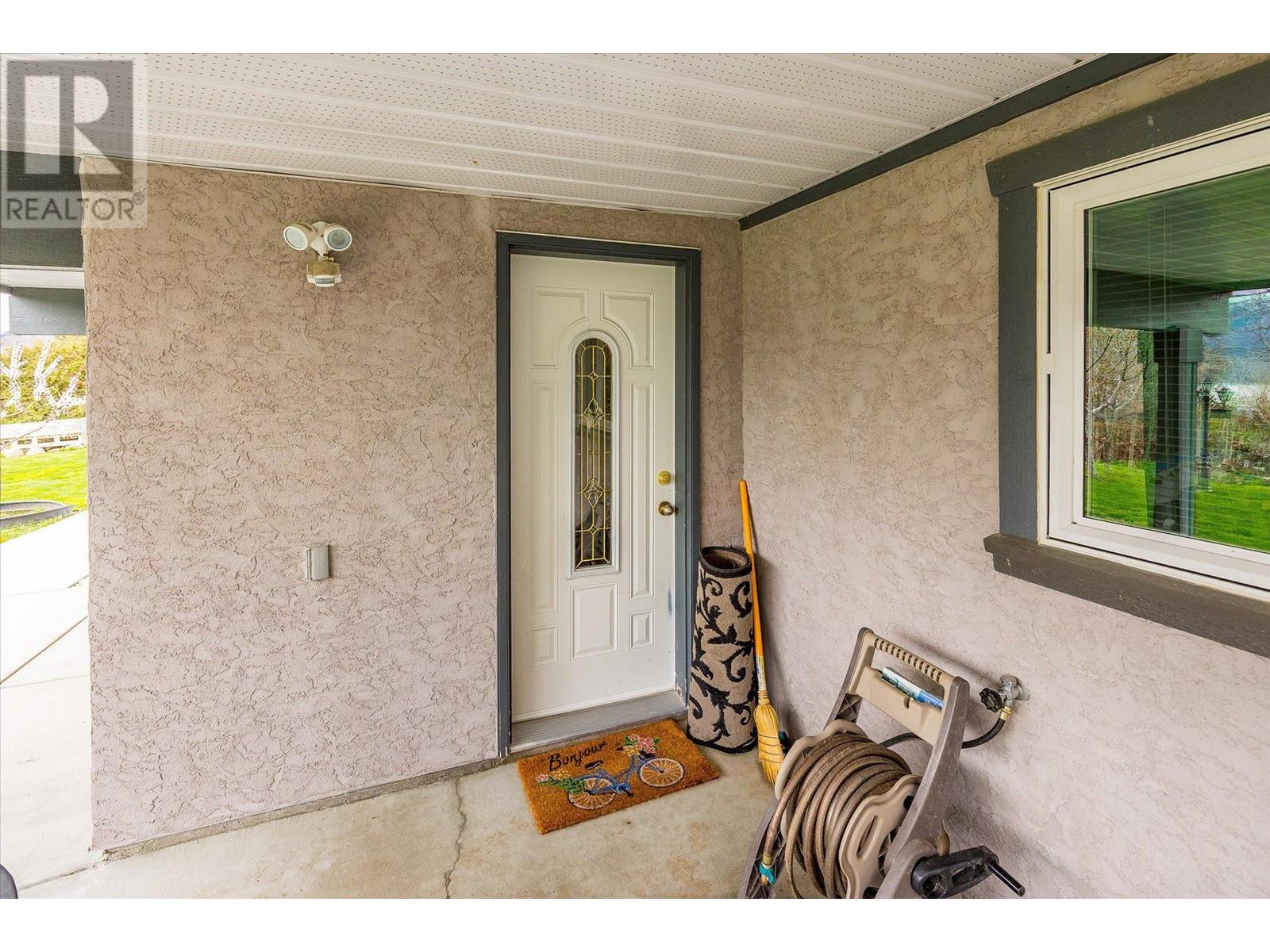 Property at 3736 Carrall Road image 5