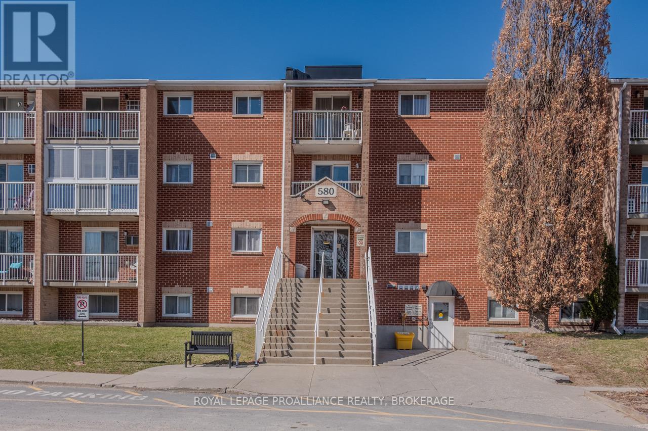 Property at 114 - 580 ARMSTRONG ROAD image 4