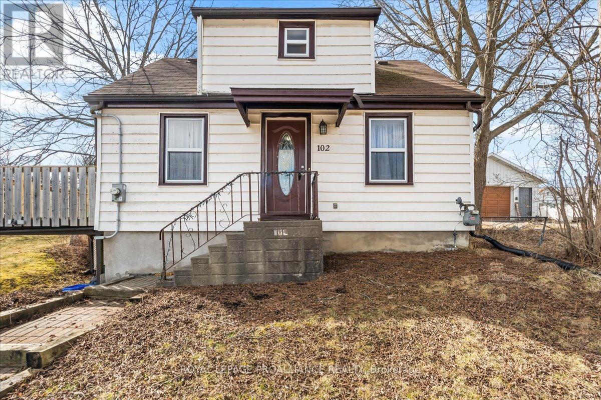 Property at 102 WALLBRIDGE CRESCENT image 2