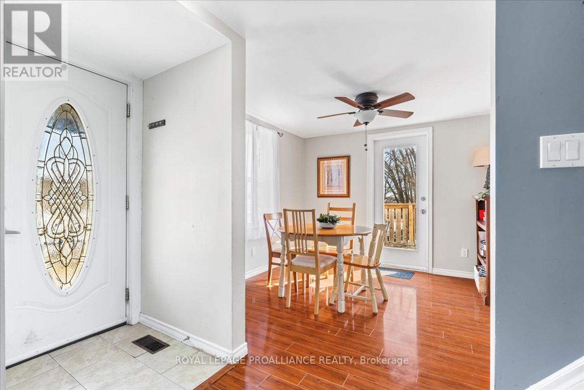 Property at 102 WALLBRIDGE CRESCENT image 4