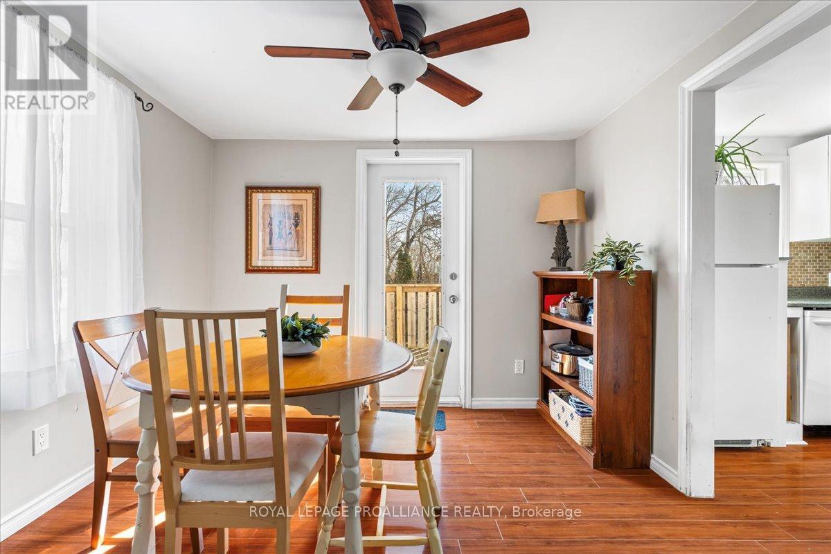 Property at 102 WALLBRIDGE CRESCENT image 5