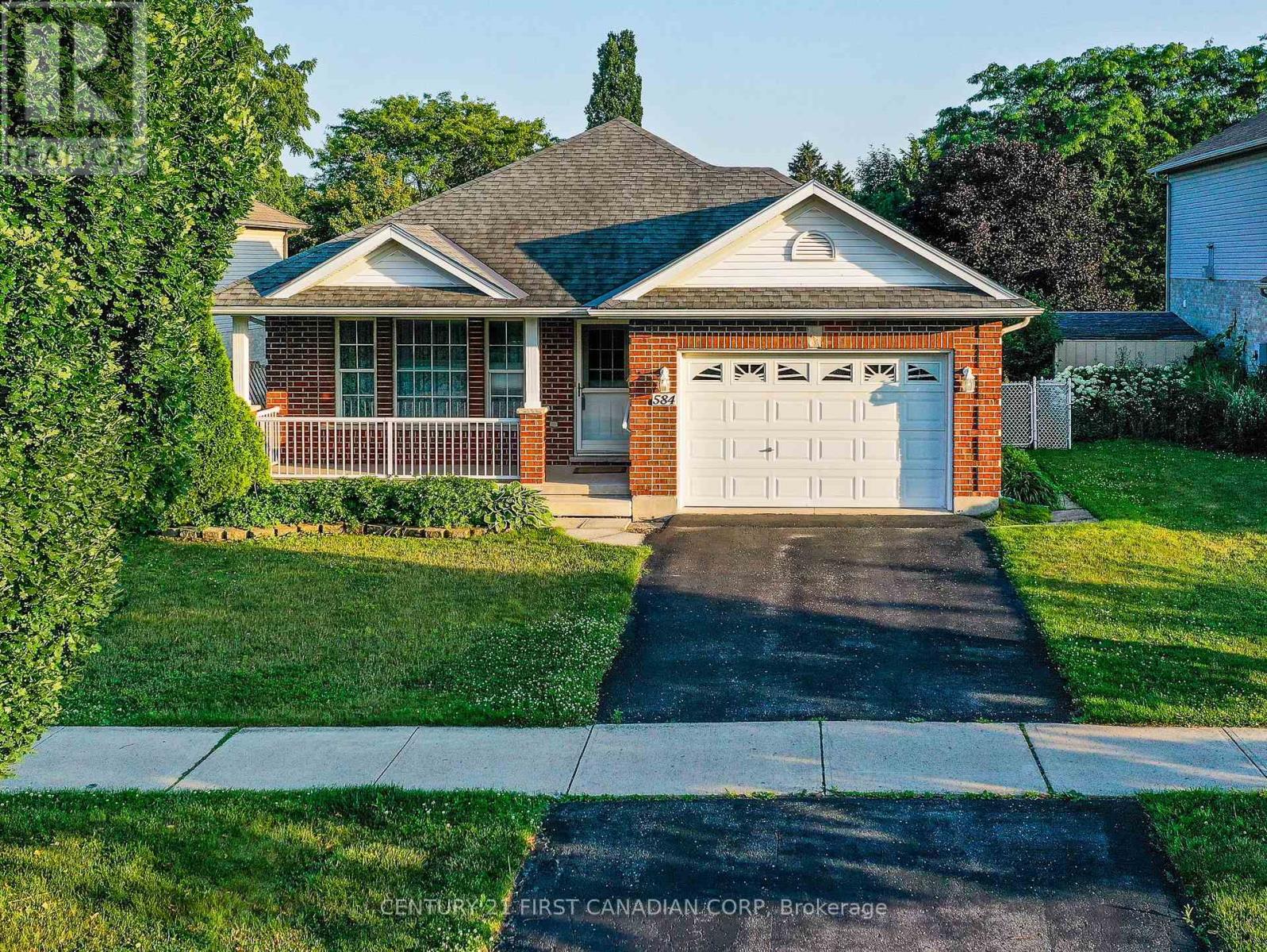 584 WELLINGTON STREET, St. Thomas, Ontario