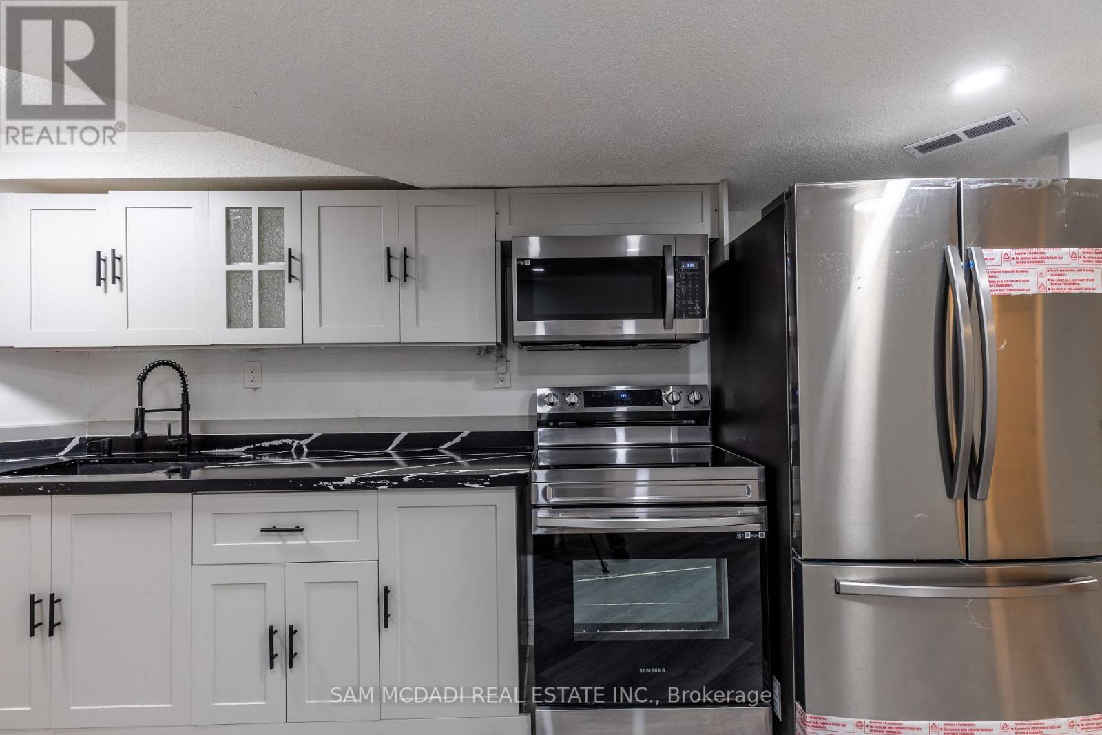Bsmt - 987 Bristol Road W, Mississauga (East Credit), Ontario  L5V 2N9 - Photo 13 - W12074534