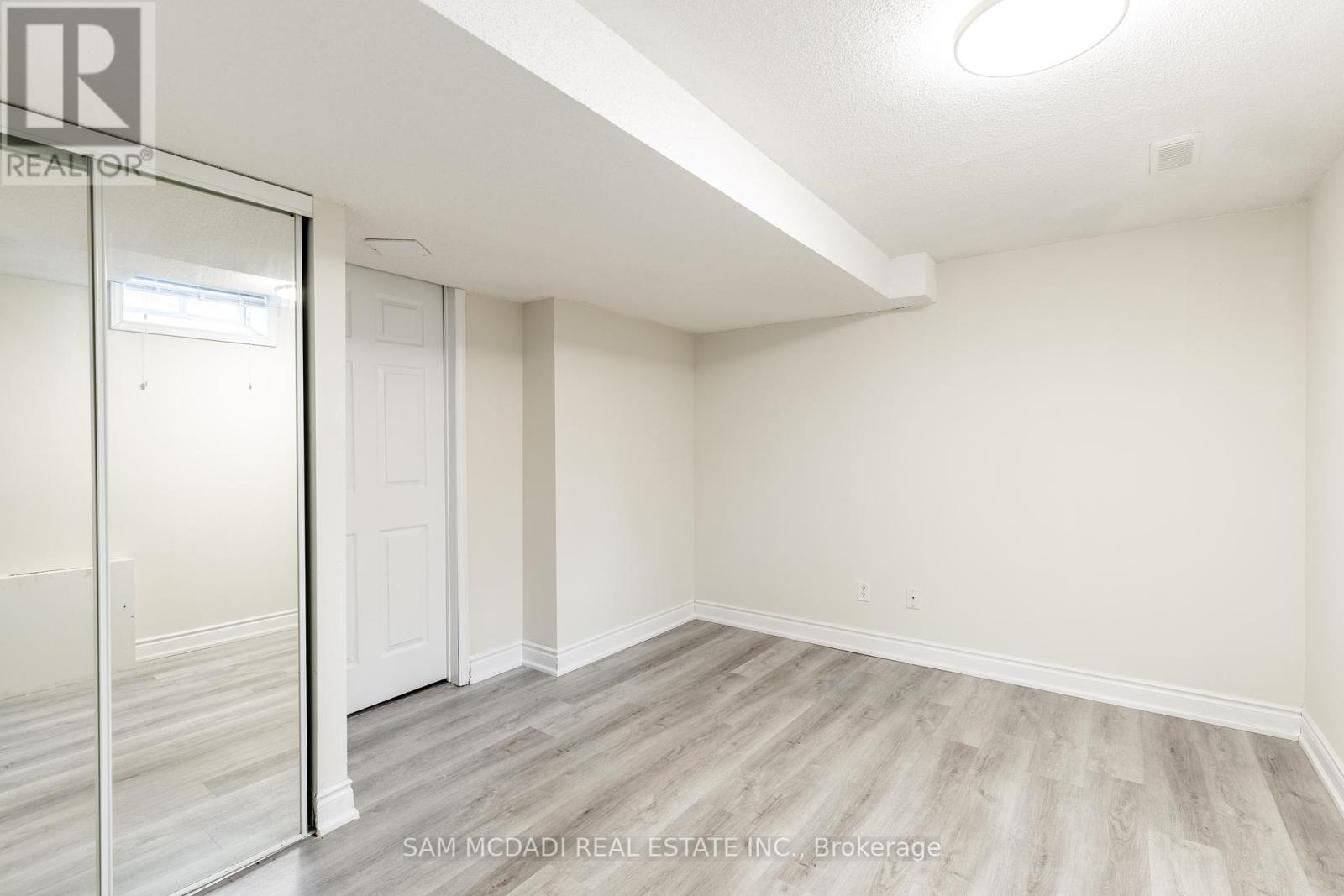 Bsmt - 987 Bristol Road W, Mississauga (East Credit), Ontario  L5V 2N9 - Photo 15 - W12074534