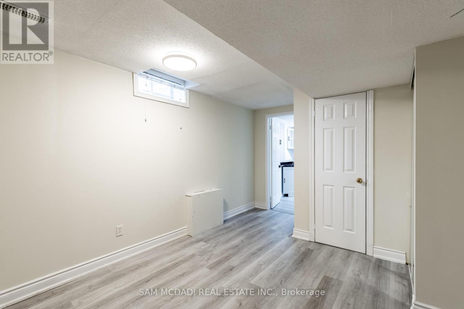 Bsmt - 987 Bristol Road W, Mississauga (East Credit), Ontario  L5V 2N9 - Photo 16 - W12074534